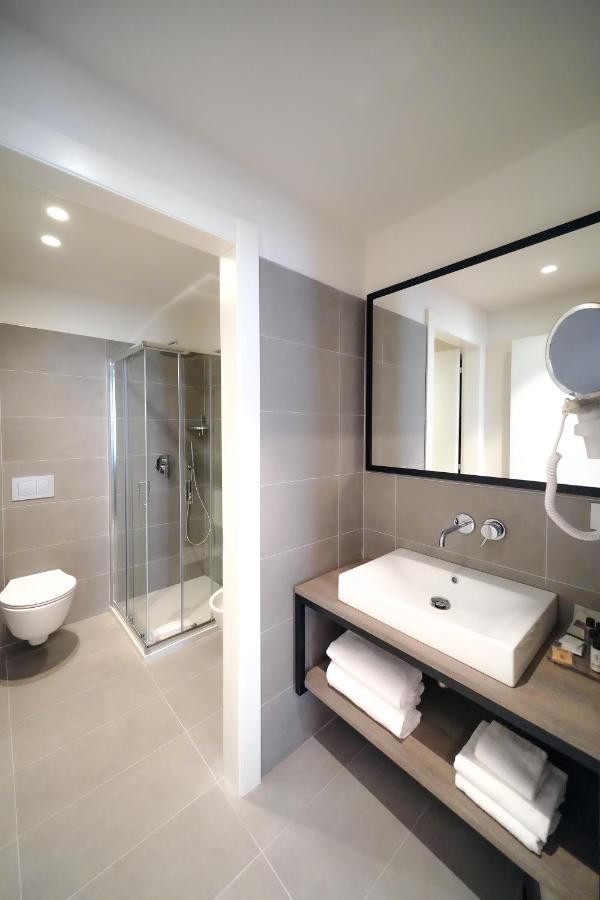 Bergamo Inn 15 Eksteriør bilde Bathroom